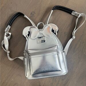 NWOT Disney 100 Years Loungefly Minnie Mouse Mini Backpack Platinum Silver Drip